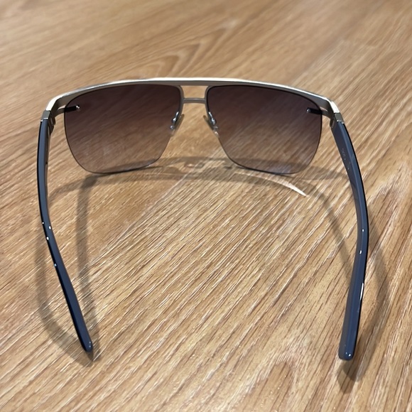 Louis Vuitton men’s sunglasses - Picture 3 of 4